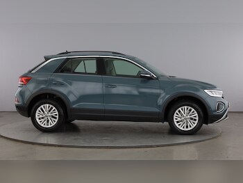 Used Volkswagen T-Roc 2023 for sale - 78615266: Photo