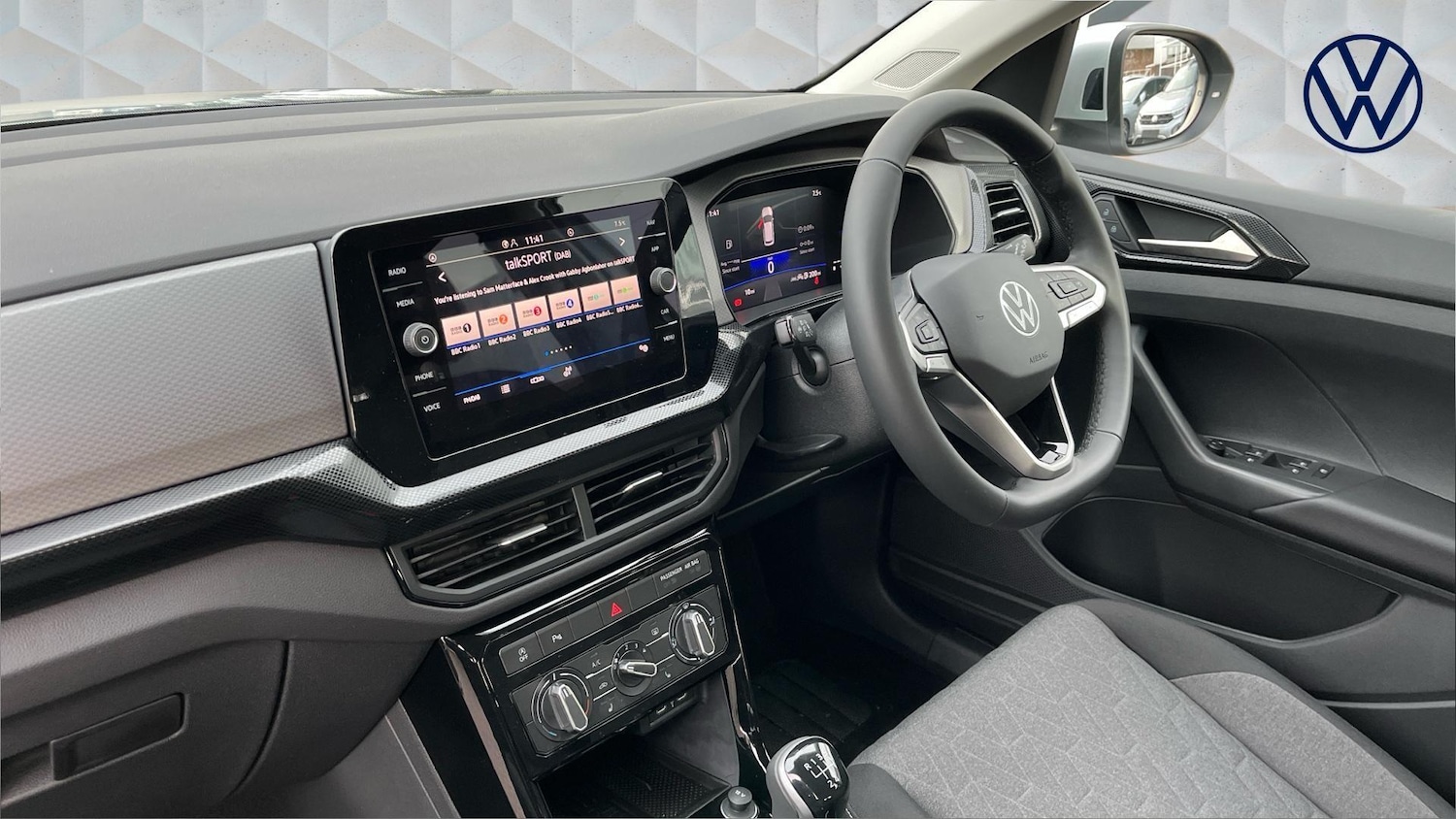 Used Volkswagen T-Cross 2025 for sale - 77506193: Photo 2