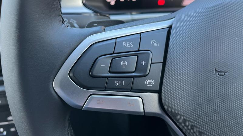 Used Volkswagen T-Roc 2025 for sale - 77211120: Photo 22