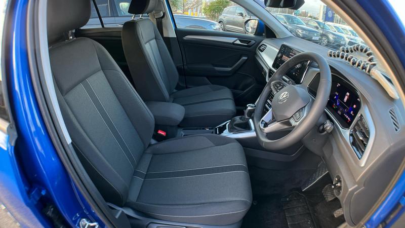 Used Volkswagen T-Roc 2025 for sale - 77211120: Photo 43