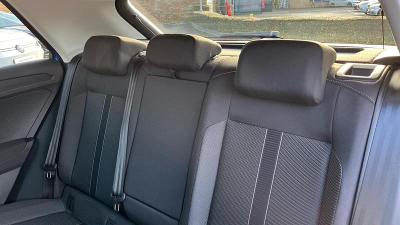 Used Volkswagen T-Roc 2025 for sale - 77211120: Photo 8