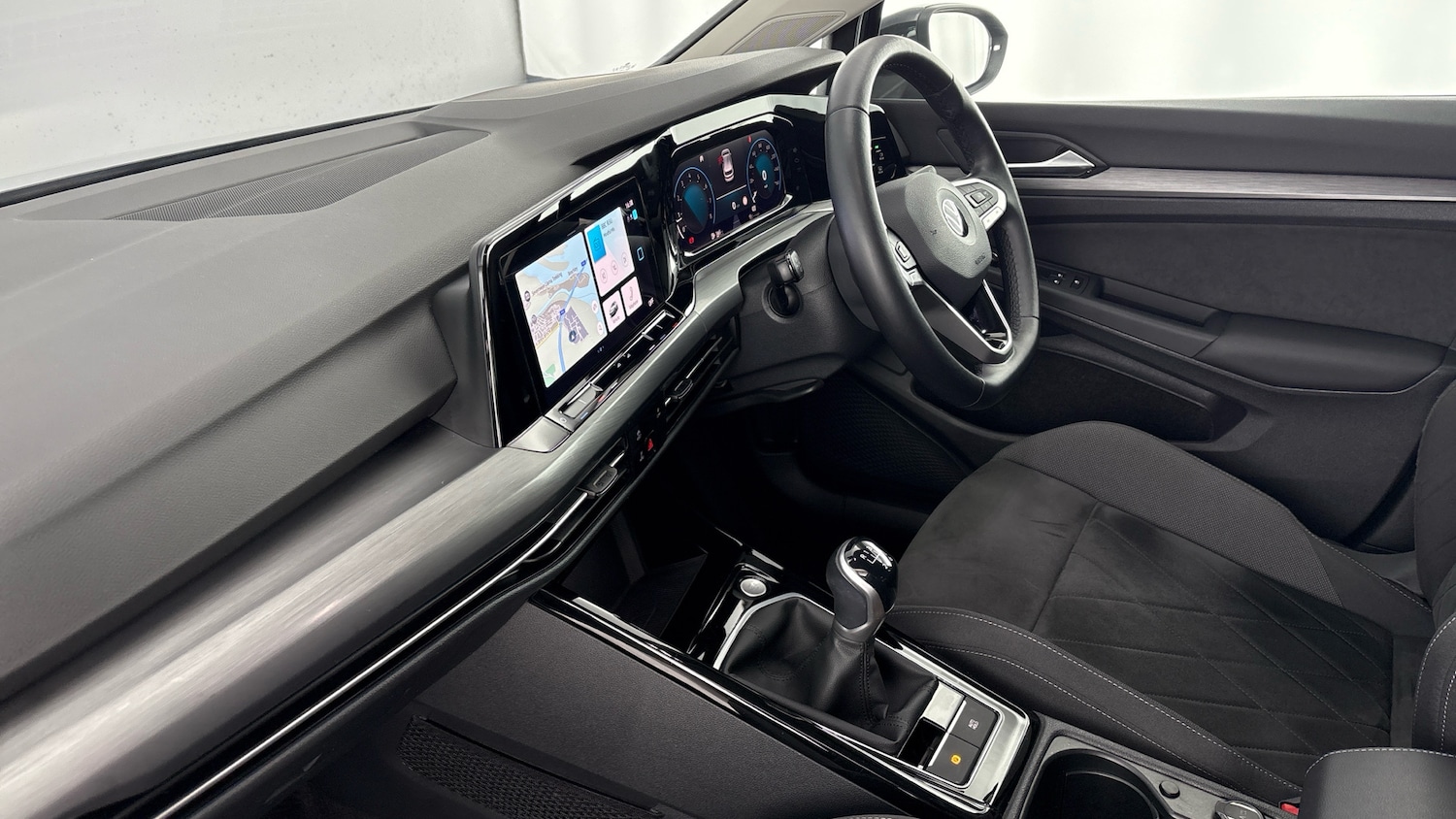 Used Volkswagen Golf 2023 for sale - 77602440: Photo 2