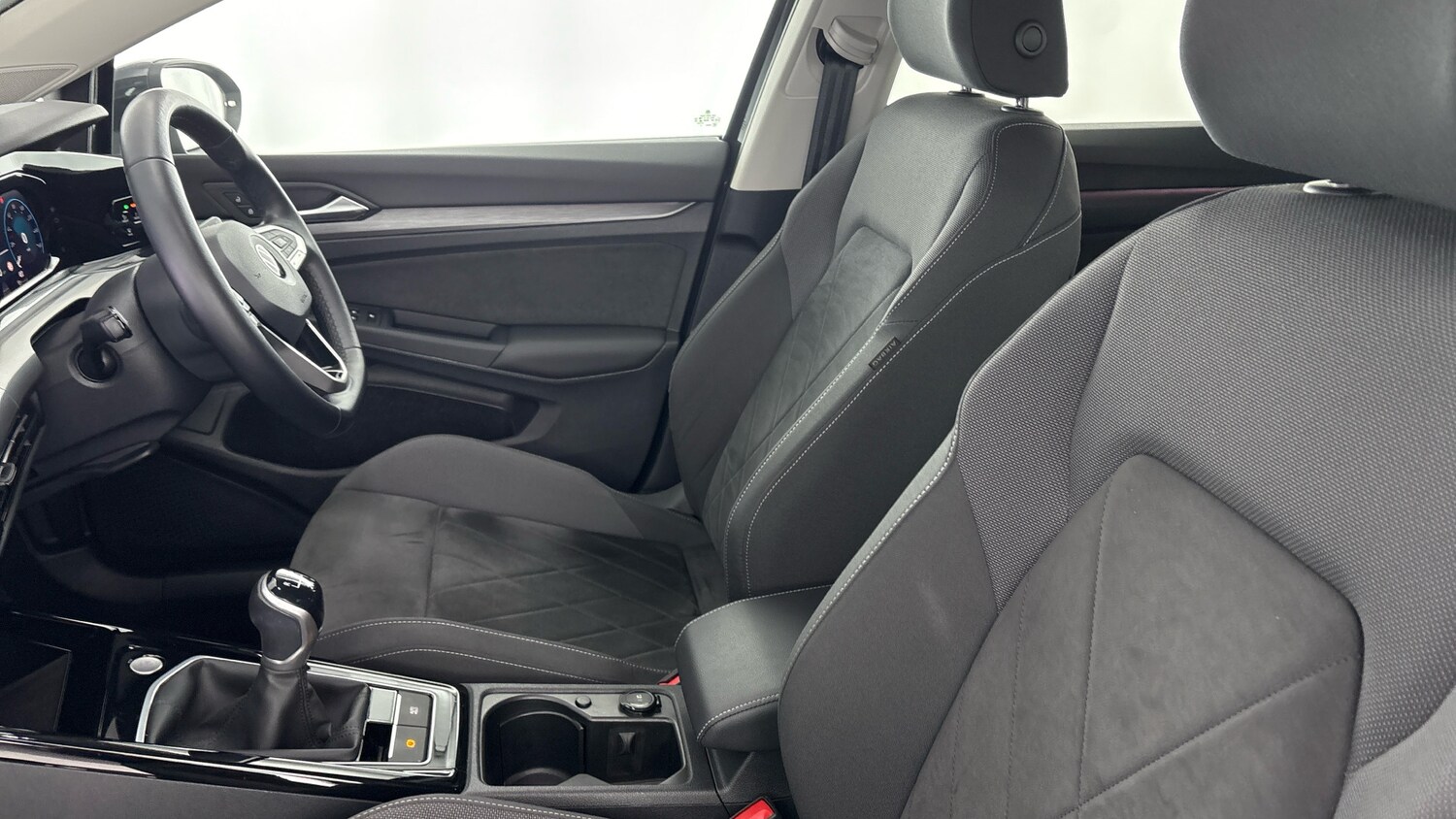 Used Volkswagen Golf 2023 for sale - 77602440: Photo 35