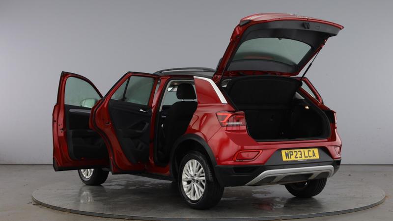 Used Volkswagen T-Roc 2023 for sale - 76488564: Photo 11