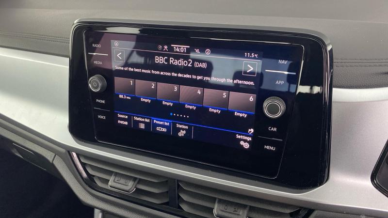 Used Volkswagen T-Roc 2023 for sale - 76488564: Photo 13