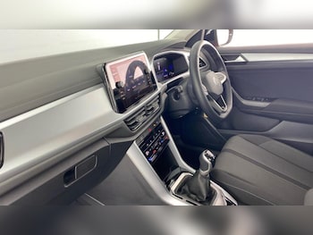 Used Volkswagen T-Roc 2023 for sale - 76488564: Photo