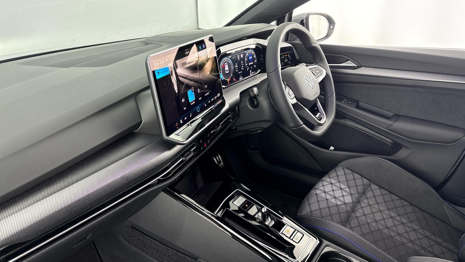 Used Volkswagen Golf 2026 for sale - 77974098: Photo 2