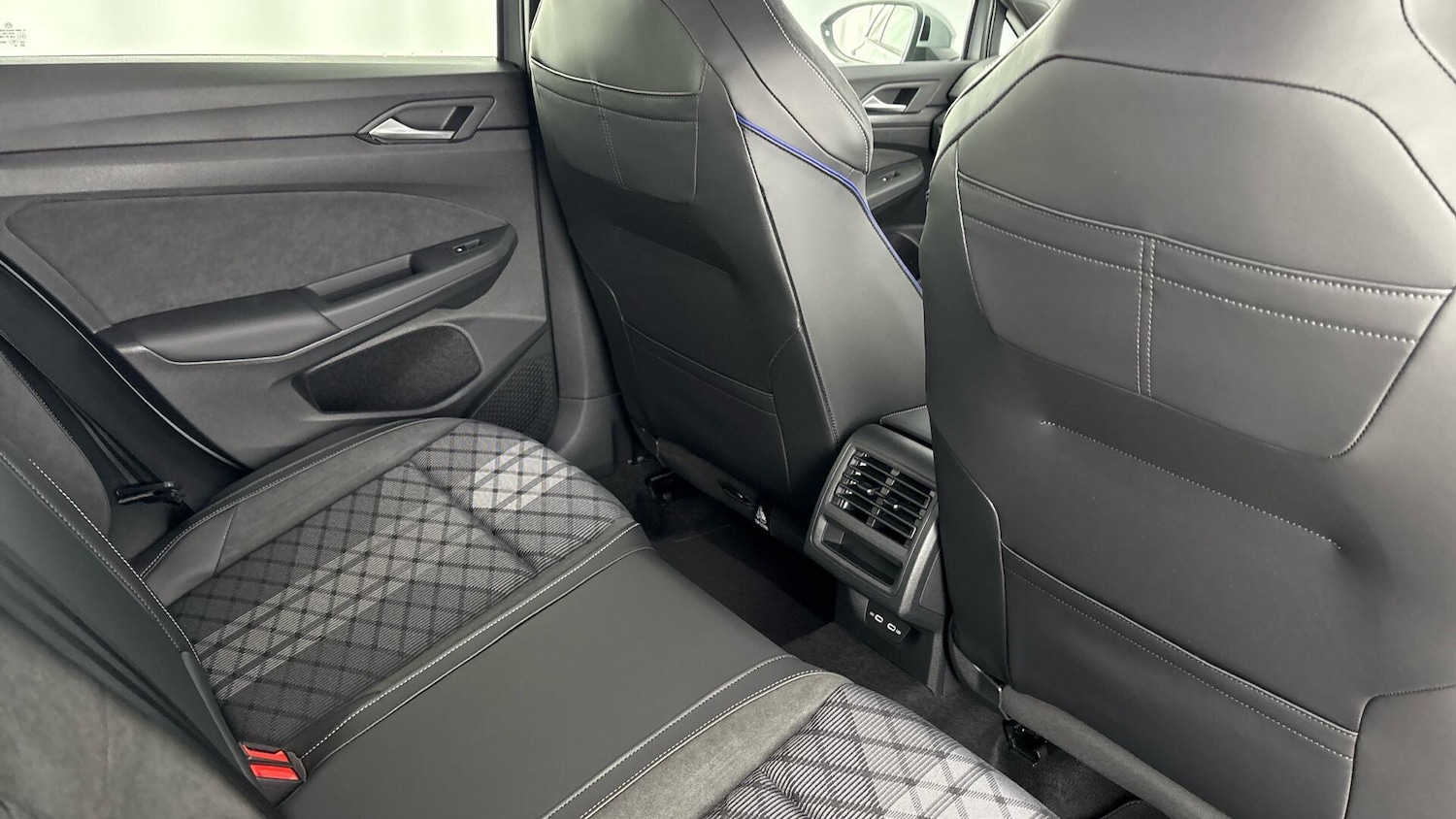 Used Volkswagen Golf 2026 for sale - 77974098: Photo 29