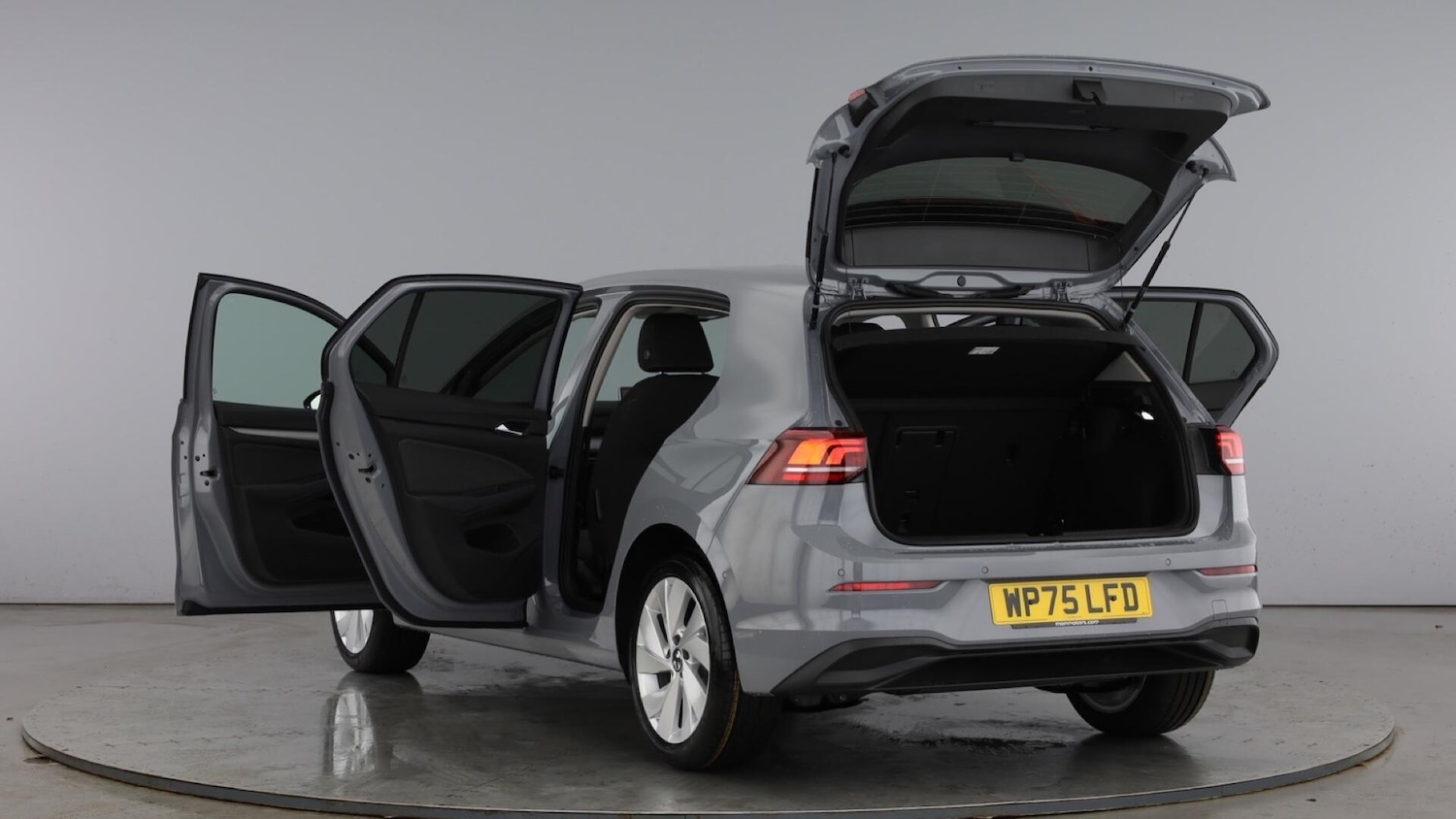 Used Volkswagen Golf 2025 for sale - 77735962: Photo 11