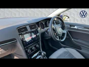 Used Volkswagen Golf 2018 for sale - 74834660: Photo
