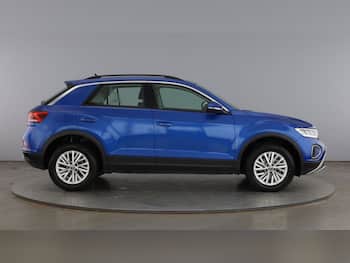Used Volkswagen T-Roc 2024 for sale - 79571878: Photo