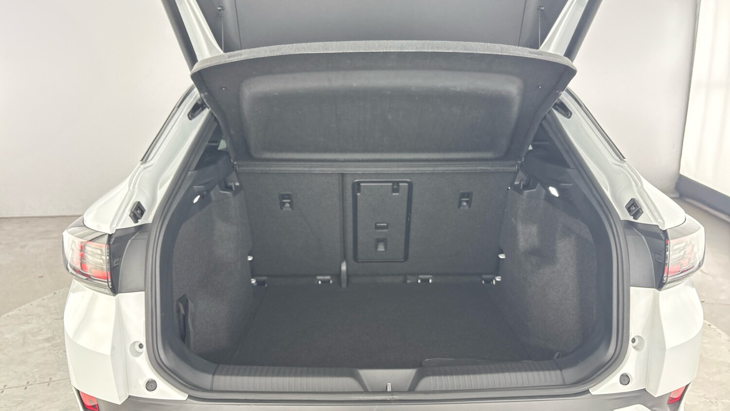 Used Volkswagen ID.4 2025 for sale - 77602302: Photo 31