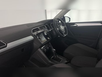 Used Volkswagen Tiguan 2020 for sale - 76631246: Photo