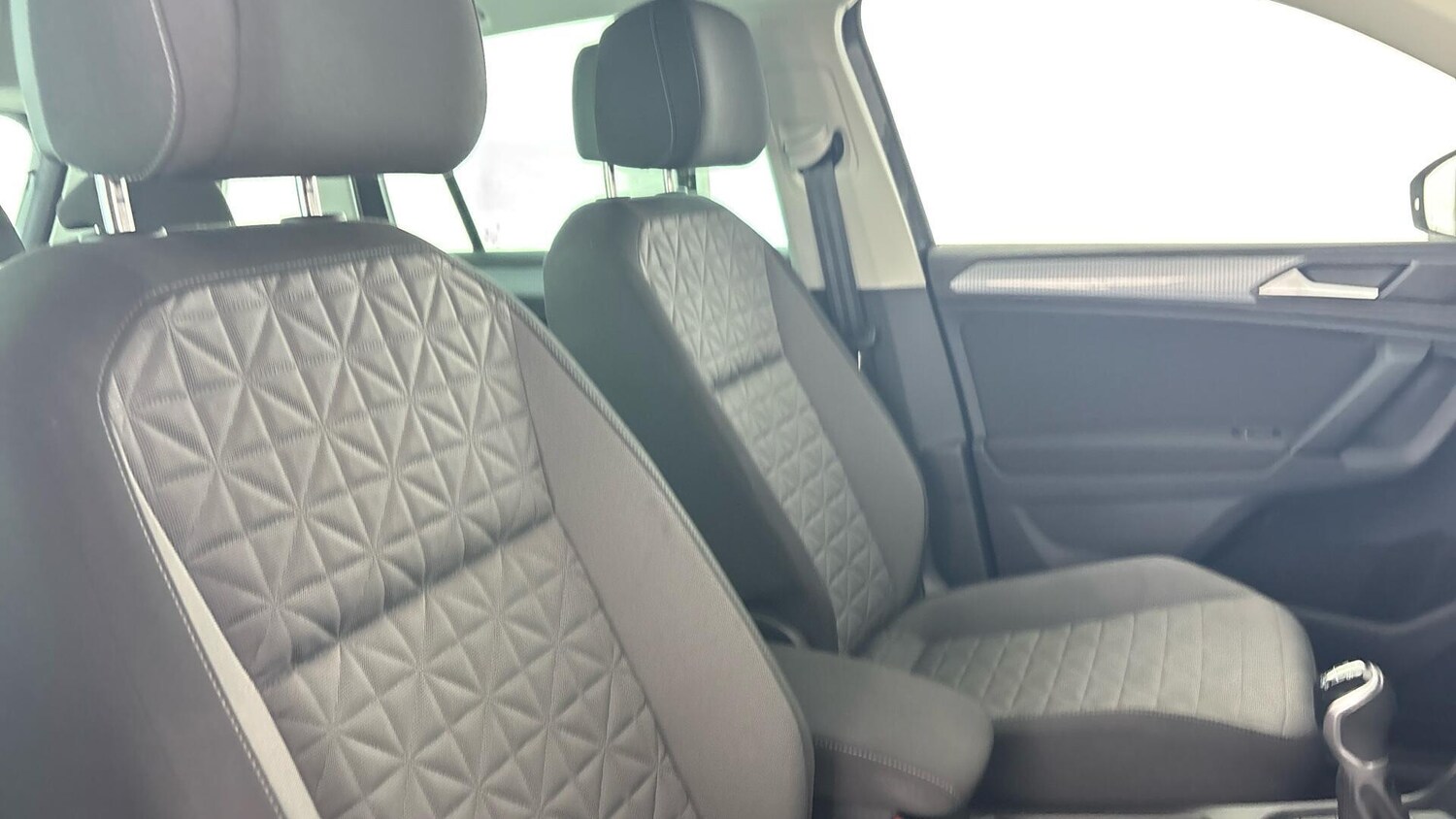 Used Volkswagen Tiguan 2022 for sale - 77715599: Photo 19