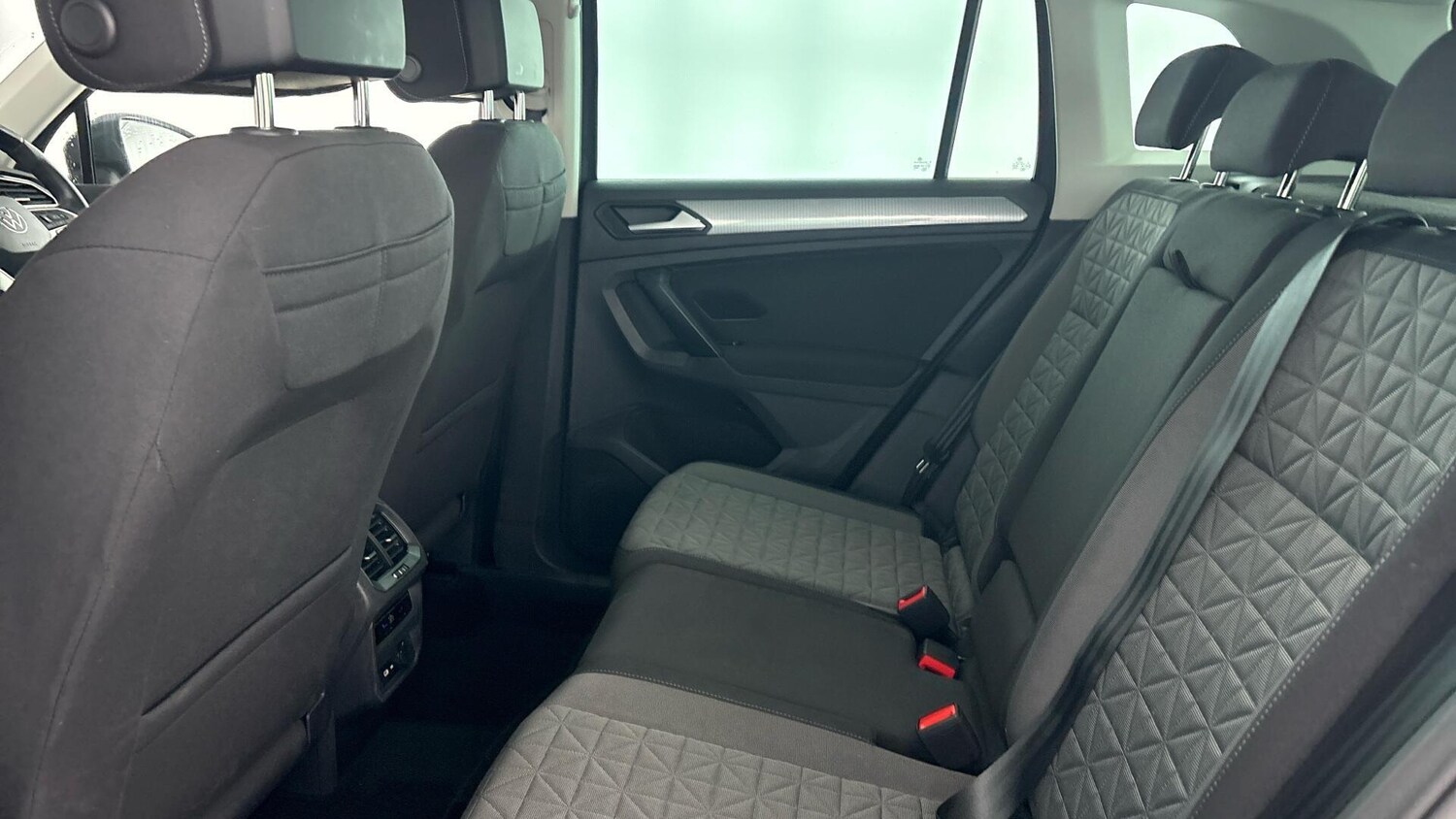 Used Volkswagen Tiguan 2022 for sale - 77715599: Photo 31