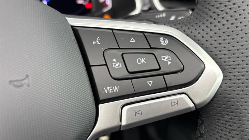 Used Volkswagen T-Roc 2025 for sale - 76862368: Photo 23