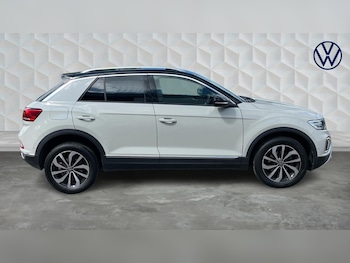 Used Volkswagen T-Roc 2023 for sale - 78346216: Photo