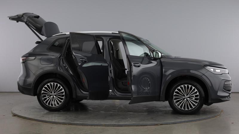 Used Volkswagen Tiguan 2025 for sale - 76631251: Photo 10