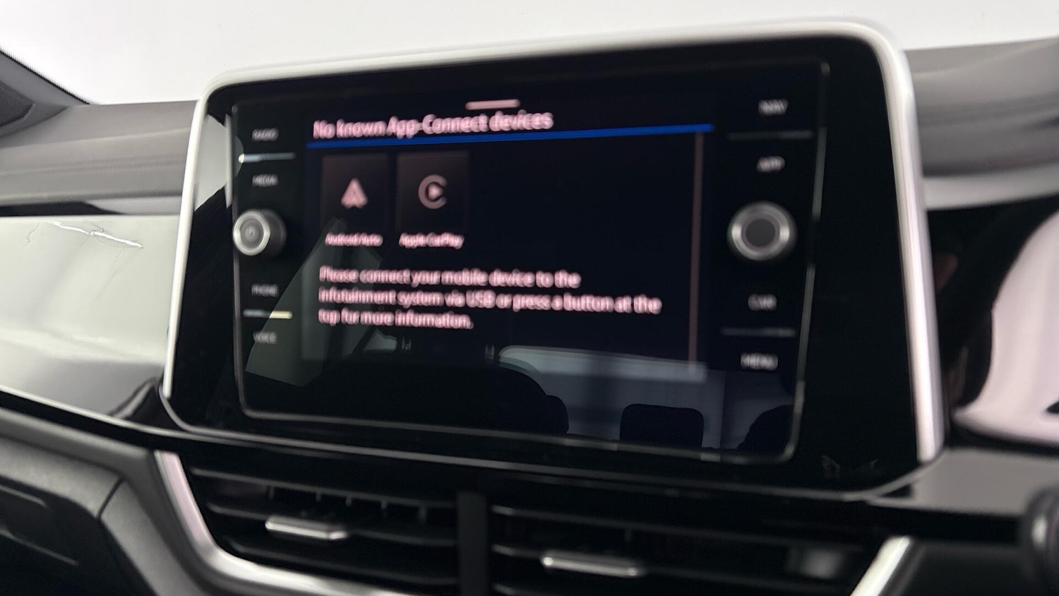 Used Volkswagen T-Roc 2025 for sale - 77881259: Photo 16