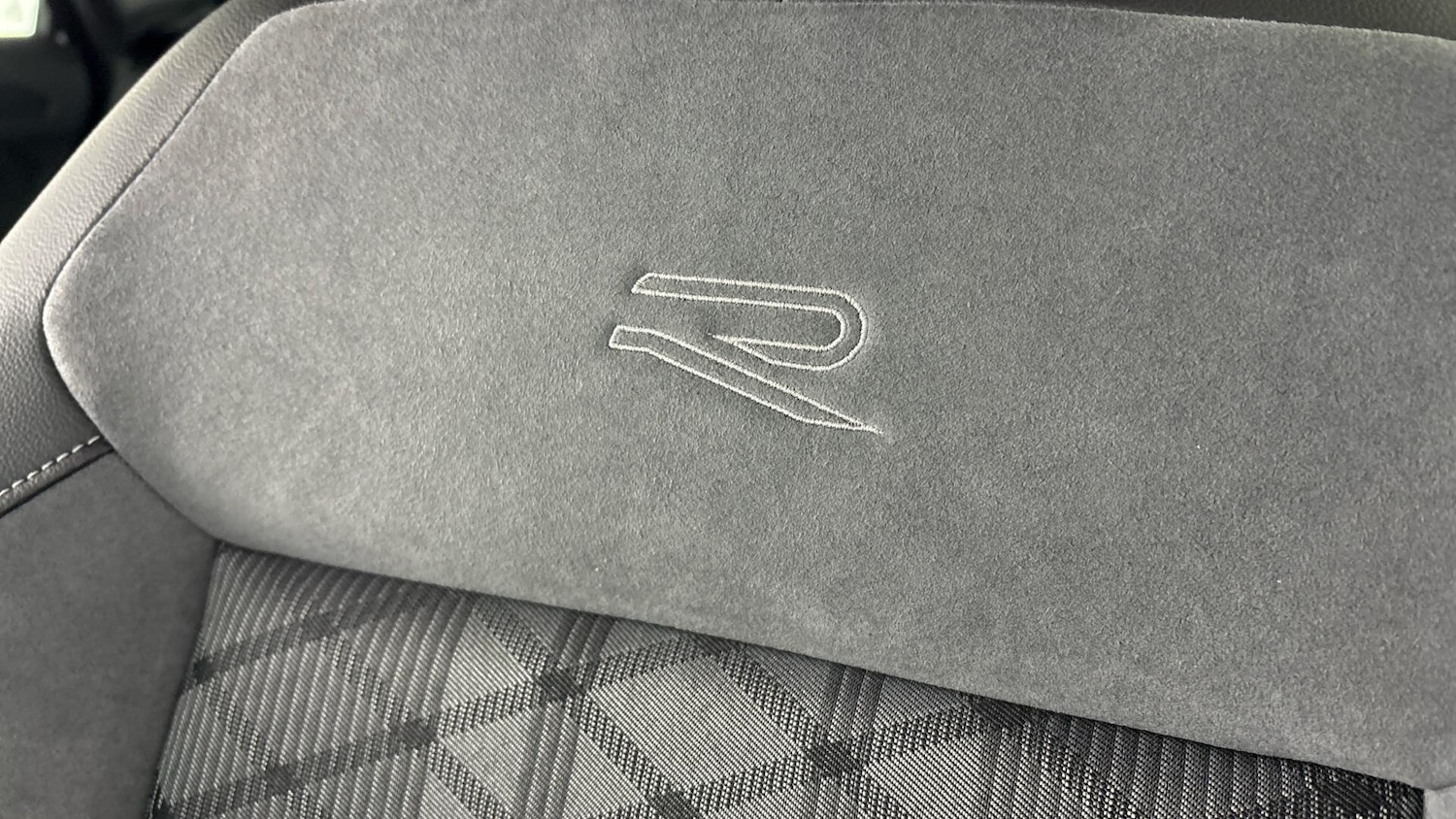 Used Volkswagen T-Roc 2025 for sale - 77881259: Photo 33