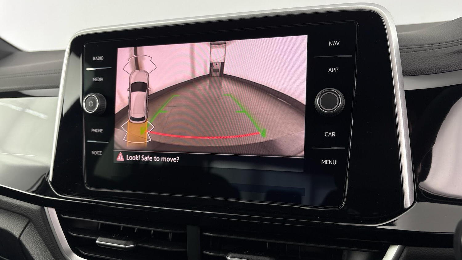 Used Volkswagen T-Roc 2025 for sale - 77881259: Photo 7