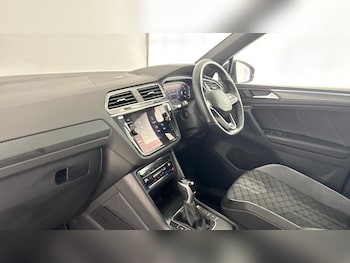 Used Volkswagen Tiguan 2024 for sale - 78976613: Photo