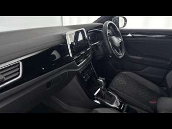 Used Volkswagen T-Roc 2023 for sale - 74246432: Photo