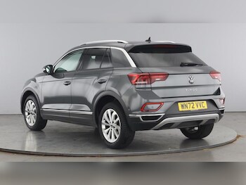 Used Volkswagen T-Roc 2022 for sale - 75561450: Photo