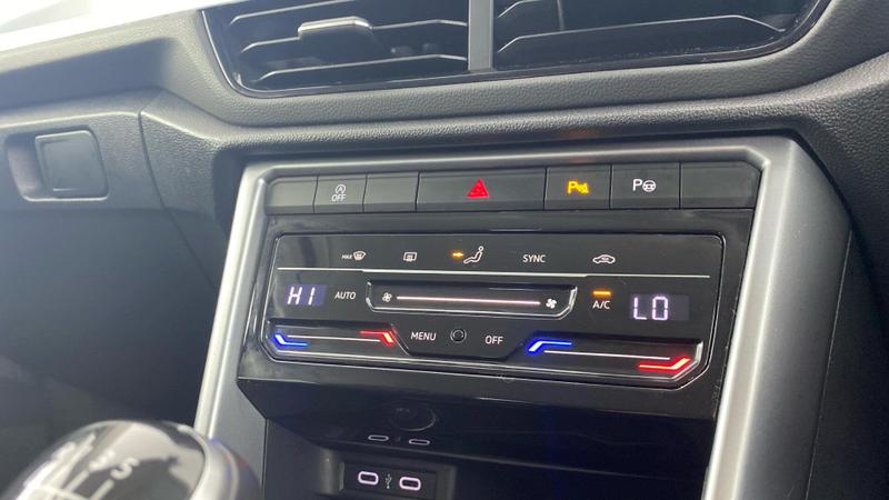 Used Volkswagen T-Roc 2022 for sale - 77339815: Photo 25