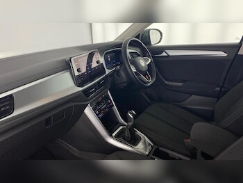 Used Volkswagen T-Roc 2022 for sale - 77339815: Photo