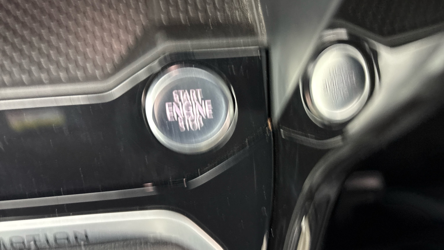 Used Volkswagen T-Roc 2023 for sale - 78212081: Photo 15