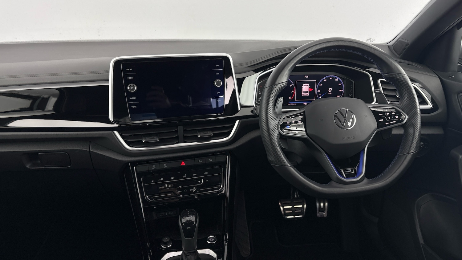 Used Volkswagen T-Roc 2023 for sale - 78212081: Photo 9