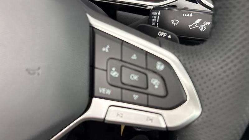 Used Volkswagen T-Roc 2025 for sale - 77207104: Photo 24