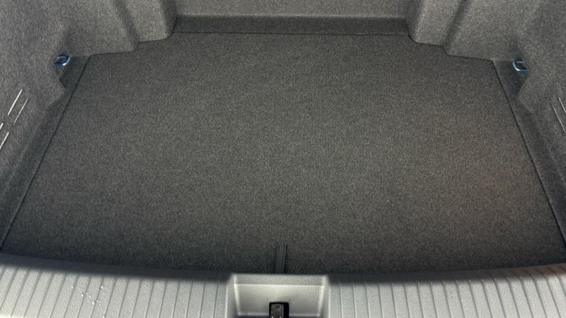 Used Volkswagen T-Roc 2025 for sale - 77207104: Photo 29