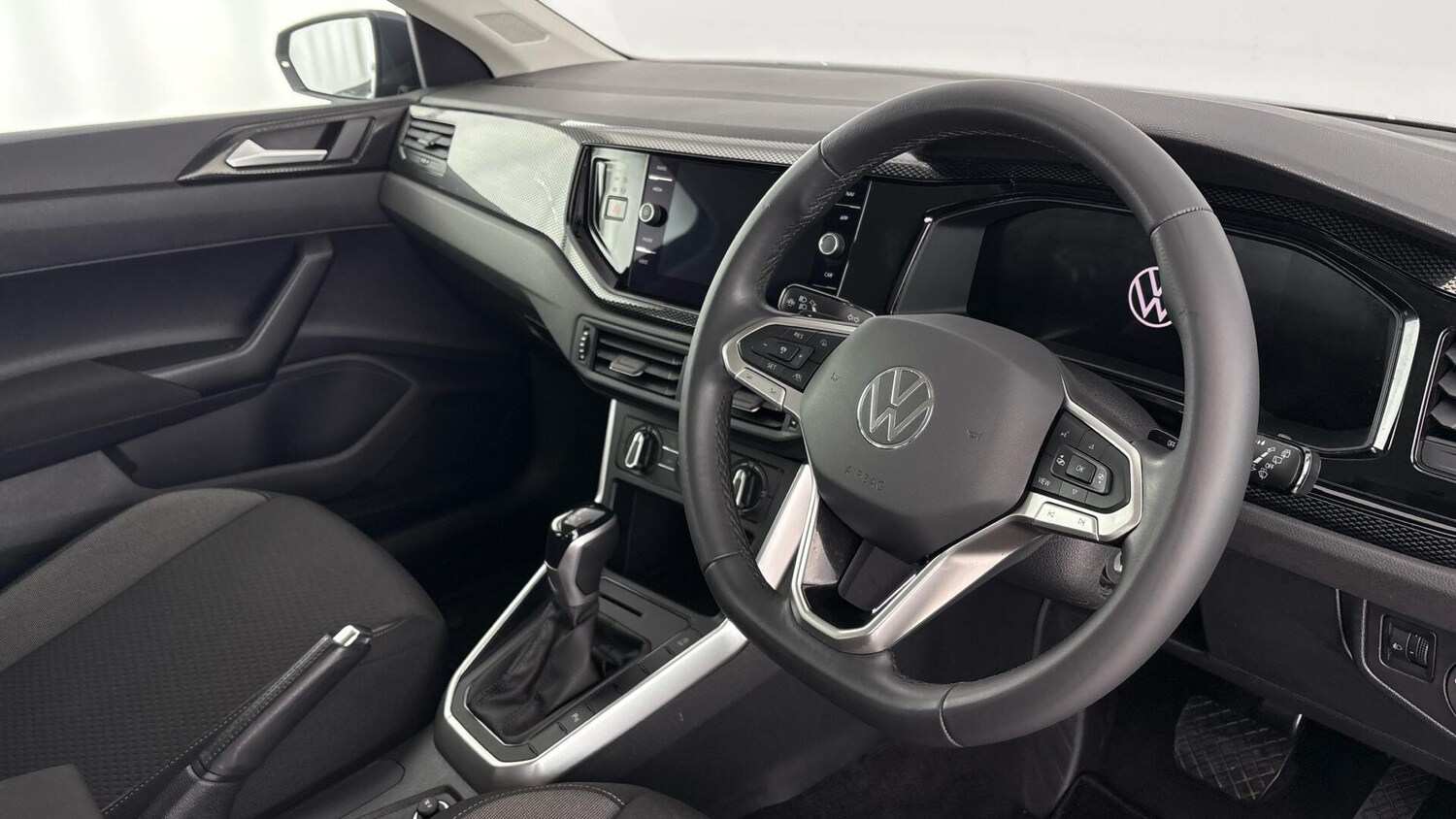 Used Volkswagen Polo 2023 for sale - 77602316: Photo 6