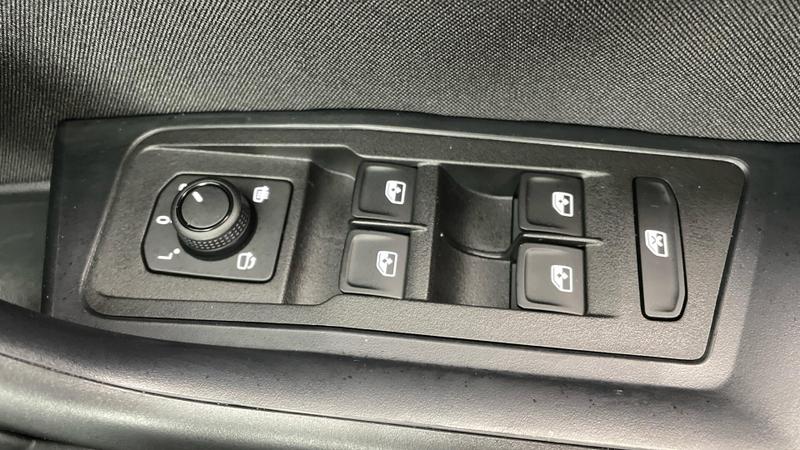 Used Volkswagen T-Roc 2025 for sale - 77128273: Photo 19