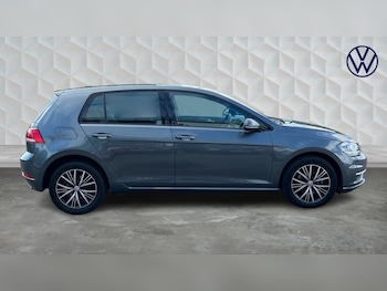 Used Volkswagen Golf 2018 for sale - 78804543: Photo