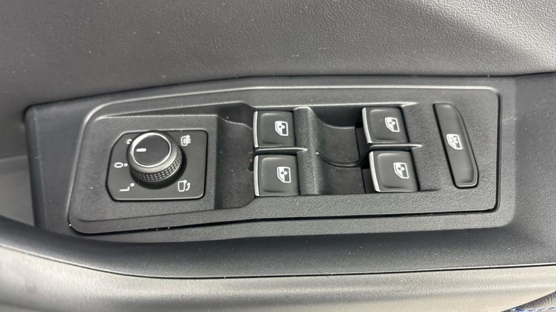 Used Volkswagen T-Roc 2025 for sale - 77323568: Photo 19