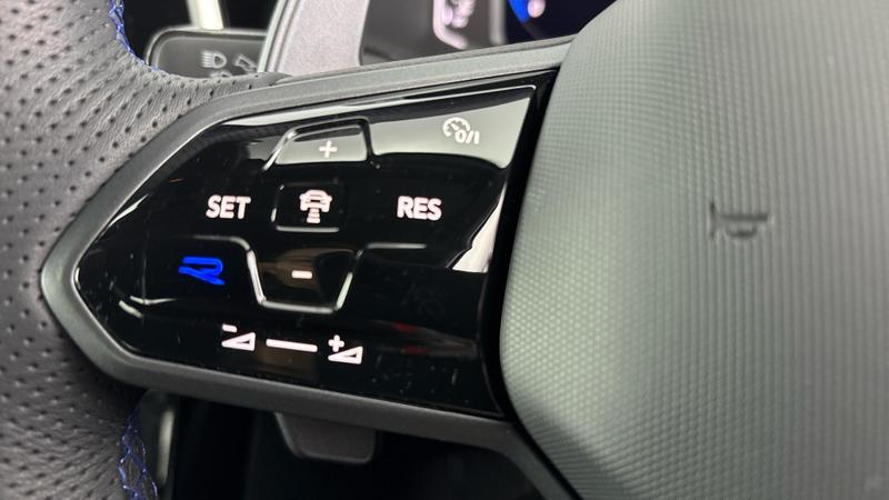 Used Volkswagen T-Roc 2025 for sale - 77323568: Photo 23