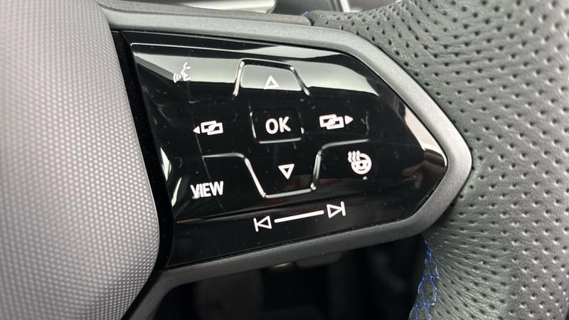 Used Volkswagen T-Roc 2025 for sale - 77323568: Photo 24