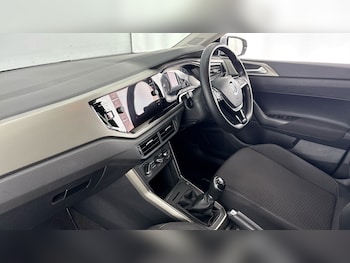 Used Volkswagen Polo 2020 for sale - 79272036: Photo