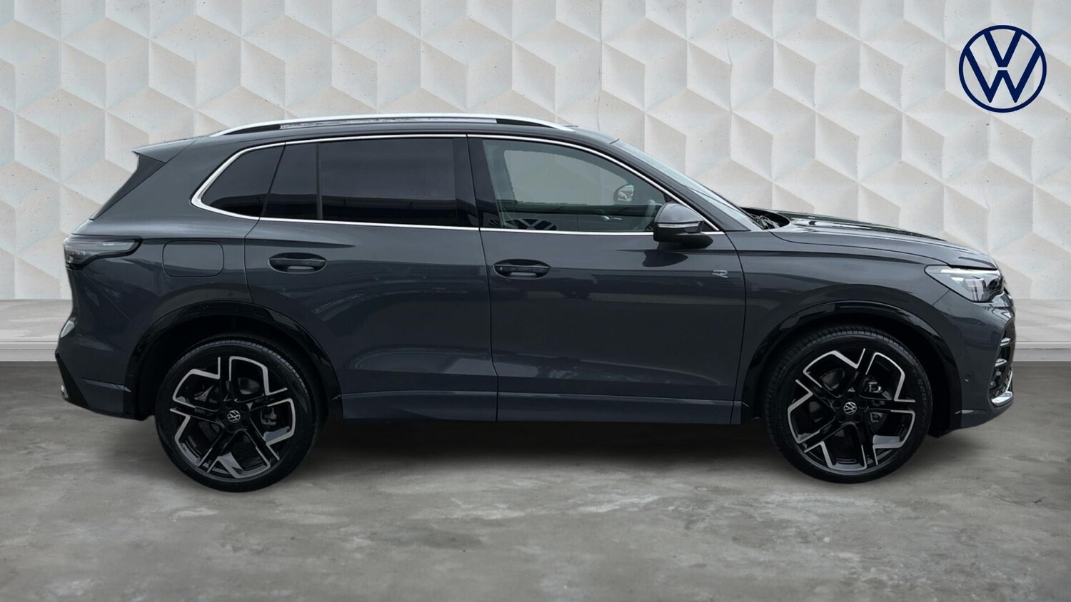 Used Volkswagen Tiguan 2026 for sale - 77918071: Photo 4