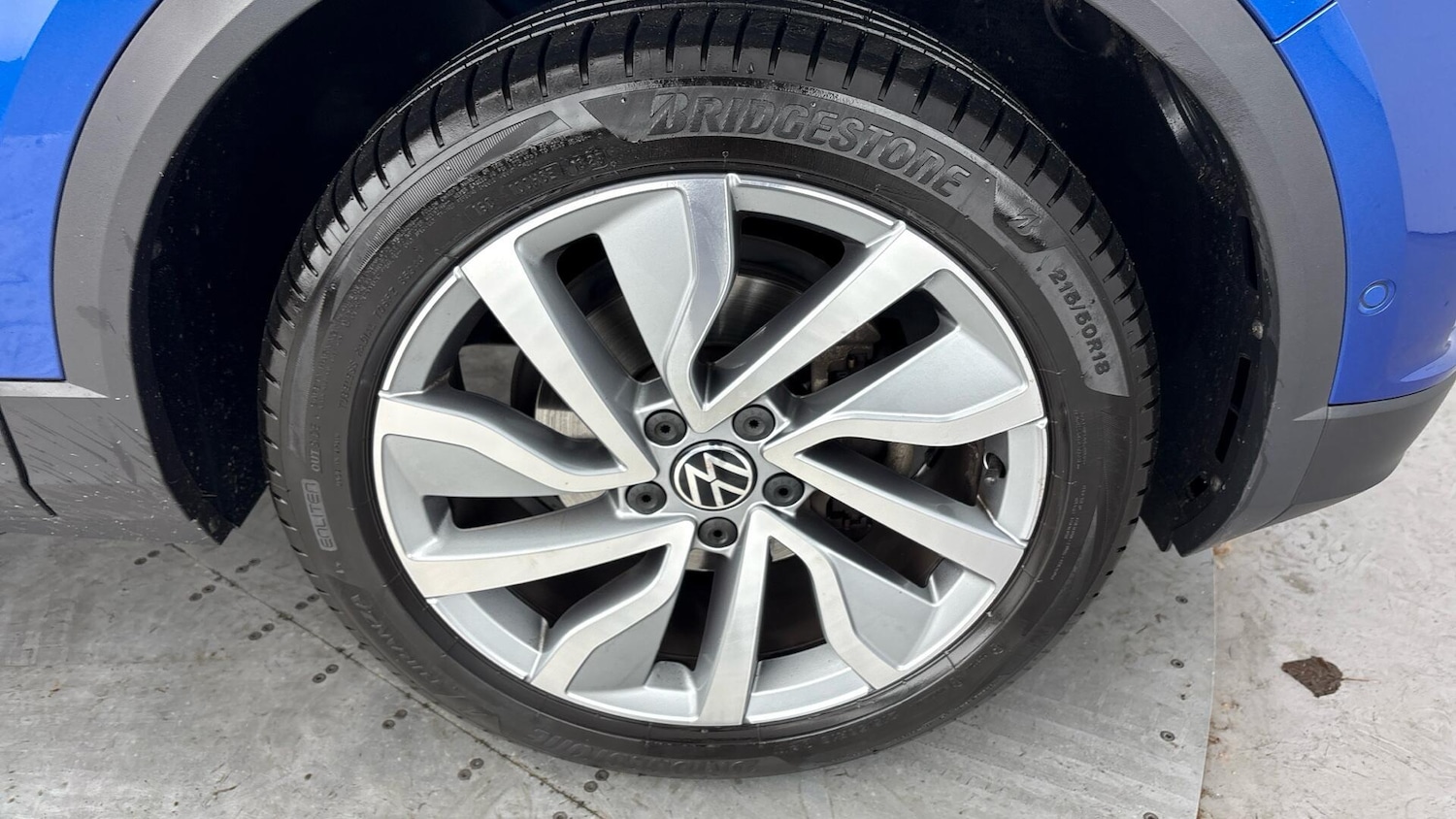 Used Volkswagen T-Roc 2023 for sale - 77506454: Photo 5