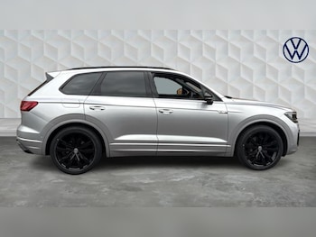 Used Volkswagen Touareg 2020 for sale - 76480365: Photo