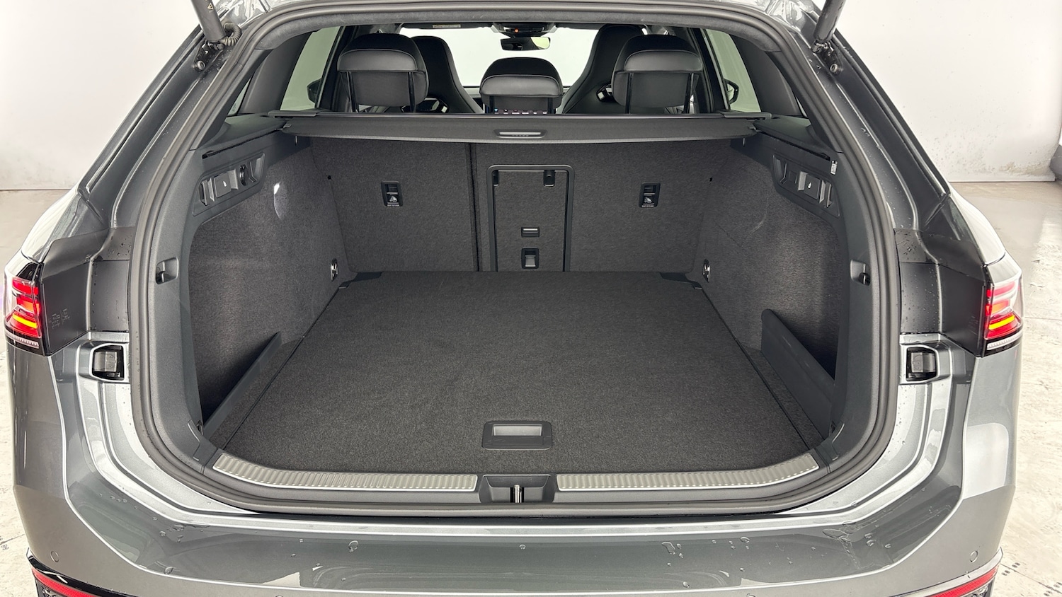 Used Volkswagen Passat 2025 for sale - 77602154: Photo 32