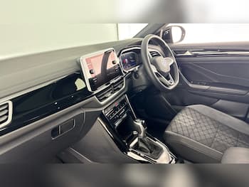 Used Volkswagen T-Roc 2024 for sale - 79386361: Photo