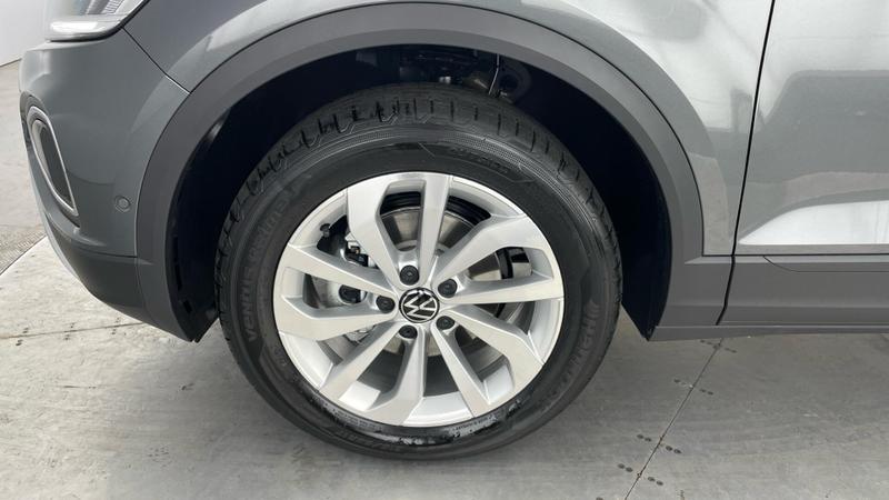 Used Volkswagen T-Roc 2025 for sale - 76908642: Photo 30