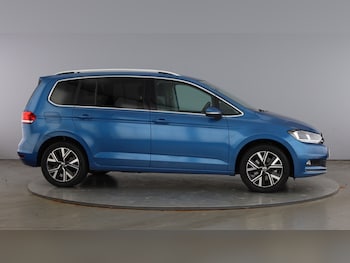 Used Volkswagen Touran 2023 for sale - 79404796: Photo