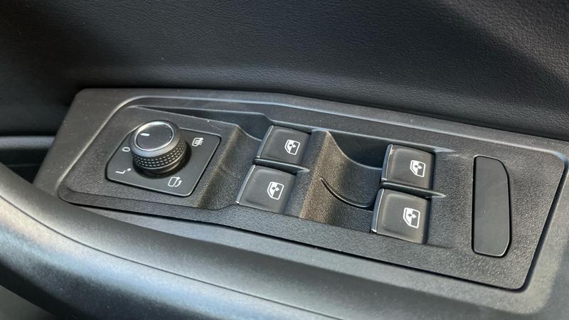 Used Volkswagen T-Roc 2025 for sale - 76862365: Photo 26