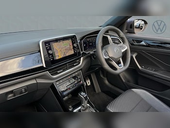 Used Volkswagen T-Roc 2025 for sale - 76862365: Photo